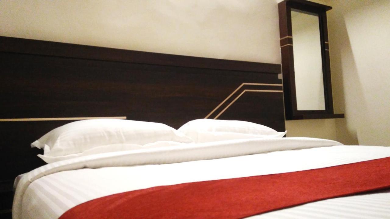 Bed and Breakfast Leeland Муннар Екстер'єр фото